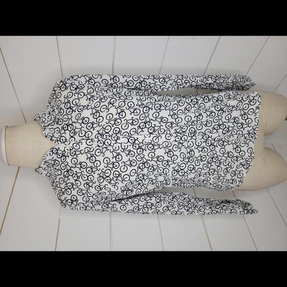 Crown & Ivy small white with black bicycles button down shirt - Picture 1 of 5